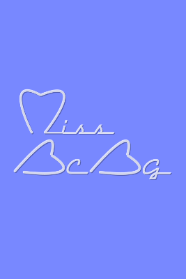 Miss BCBG Blue High, par Xavier E. G. Dierick